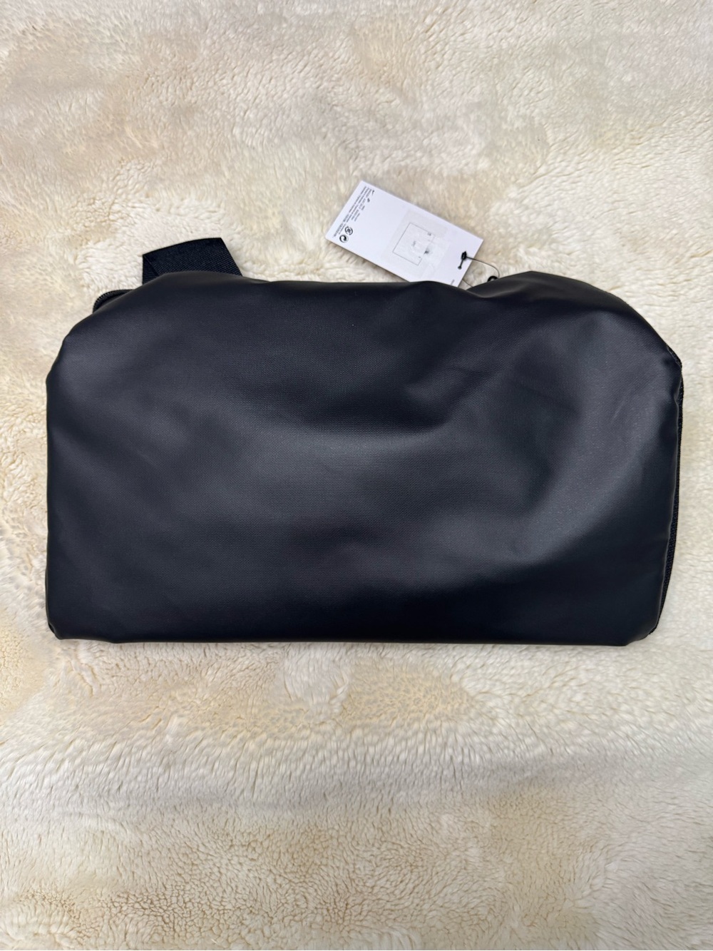 New Nike Extra Small Duffle Bag - Picture 2 of 6